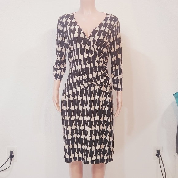 Black Label By Evan-Picone Women’s Black Ivory Stretch Faux Wrap Dress Size: 14